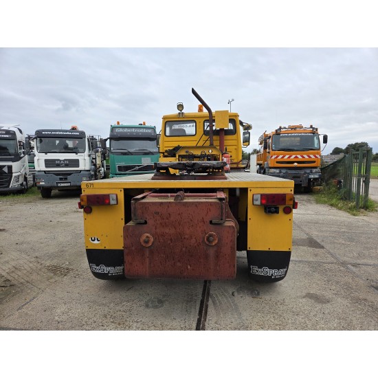 RENAULT M170 4x4 TRACTOR UNIT FULL SPRING SUSPENSION VERY LOW MILEAGE RENAULT M170 4x4 TRACTOR UNIT FULL SPRING SUSPENSION VERY LOW MILEAGE