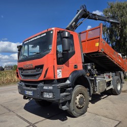 IVECO TRAKKER 330 AD190T33 4X4 TIPPER CRANE HIAB 099 ES-2