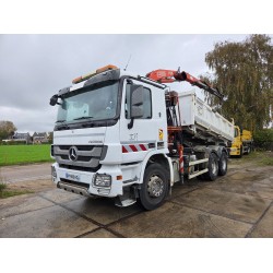 MERCEDESA CTROS 3341 6X4 TIPPER CRANE FASSI F105