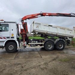 MERCEDESA CTROS 3341 6X4 TIPPER CRANE FASSI F105