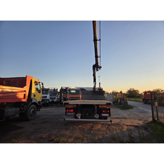 FM 300 FLATBED 4X2 PM 16 TON CRANE YEAR 2011