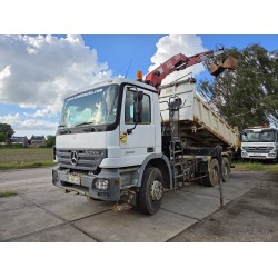 Mercedes Actros 3332 6x4 2-Side Tipper Manual Gearbox HMF 14t Crane