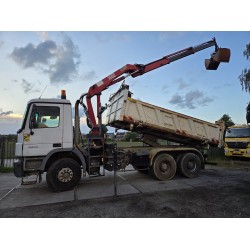 Mercedes Actros 3332 6x4 2-Side Tipper Manual Gearbox HMF 14t Crane