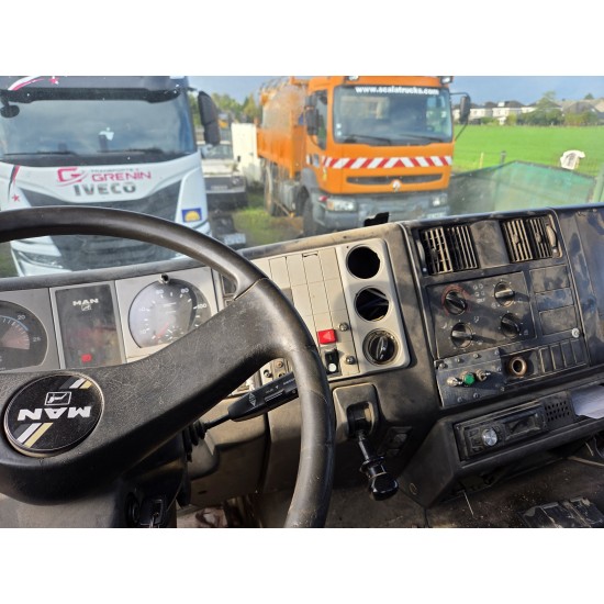 MAN FE 360 6X4 HOOKLIFT 6 CYL MANUAL GEARBOX