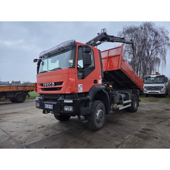 IVECO TRAKKER 310 AD190T31 4X4 TIPPER CRANE HIAB 111 ES2 HIDUO (2 EXT)