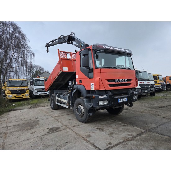 IVECO TRAKKER 310 AD190T31 4X4 TIPPER CRANE HIAB 111 ES2 HIDUO (2 EXT)