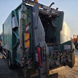 Renault D19 320 Garbage Truck Semat