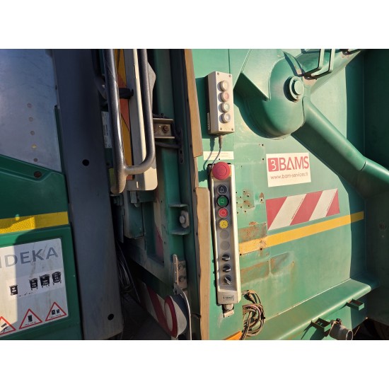 Renault D19 320 Garbage Truck Semat
