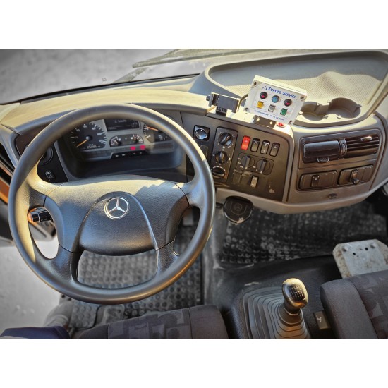 MERCEDES AXOR 1828 4X4 TIPPER