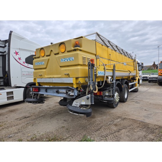 MERCEDES AXOR 2533 6X2 CHASSIS LOW MILEAGE