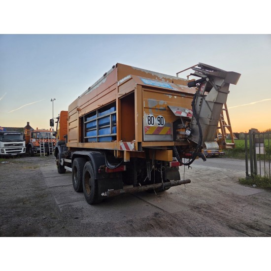 RENAULT KERAX 420 CHASSIS 6X6 MANUAL GEARBOX *without salt spreader*