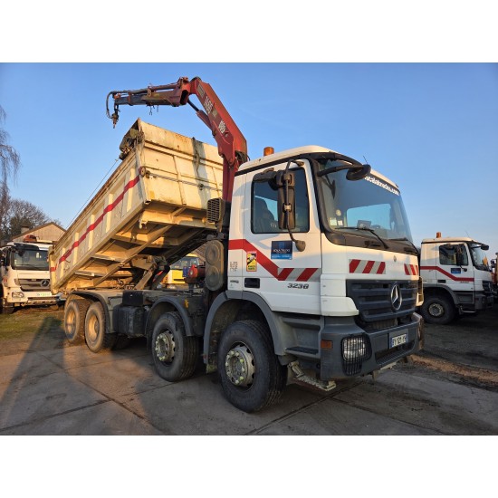MERCEDESA CTROS 3236 6X4 TIPPER CRANE HMF 1460