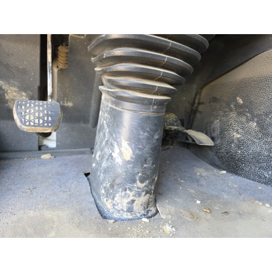 Mercedes Actros 3236 8x4 2-Side Tipper EPS Gearbox 3 Pedals Mercedes Actros 3236 8x4 2-Side Tipper EPS Gearbox 3 Pedals