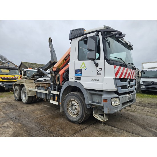 MERCEDES ACTROS 3336 Hook lift 6X4 Full Spring suspension Crane Palfinger PK16502 M.O.T 11-06-2025