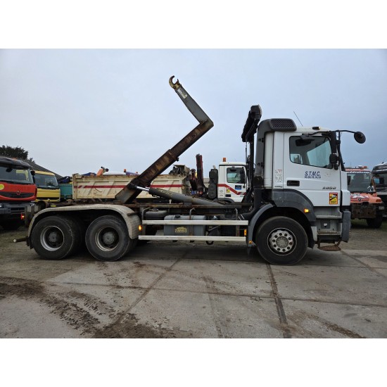 Mercedes Axor 2636 hooklift full steel suspension
