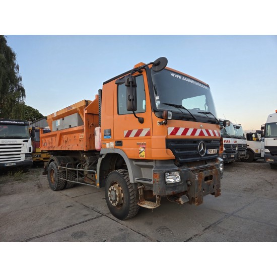 MERCEDES ACTROS 1836 4X4 TIPPER possible to buy with salt spreader