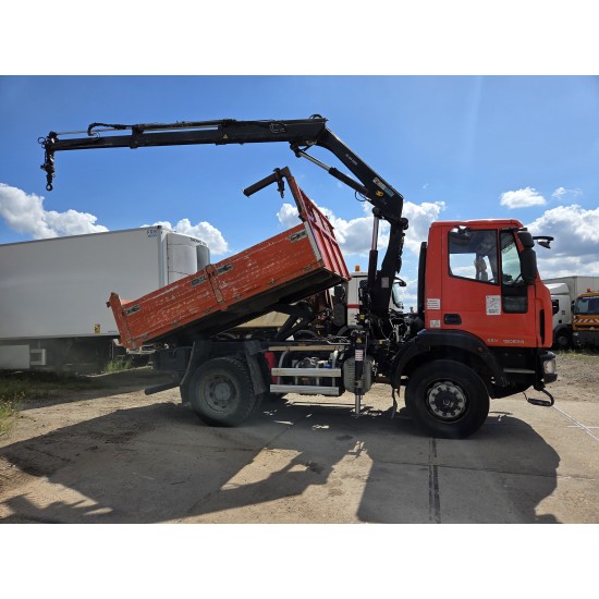 IVECO EUROCARGO 150E28 4X4 TIPPER CRANE HIAB 099 ES-2 IVECO EUROCARGO 150E28 4X4 TIPPER CRANE HIAB 099 ES-2