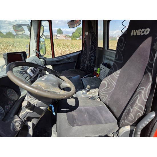 IVECO EUROCARGO 150E28 4X4 TIPPER CRANE HIAB 099 ES-2 IVECO EUROCARGO 150E28 4X4 TIPPER CRANE HIAB 099 ES-2