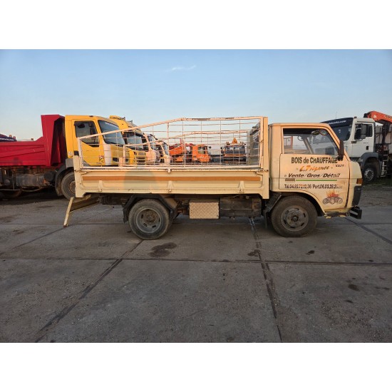 Toyota Dyna platform side board