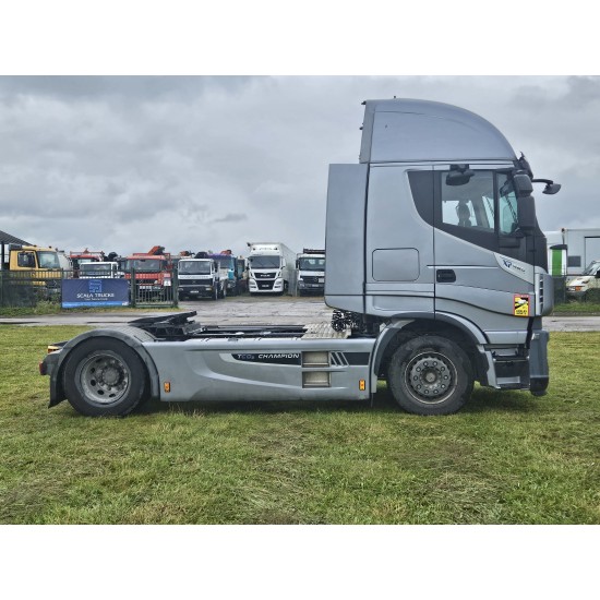 IVECO STRALIS 460 XP ACC HEATED SEATS