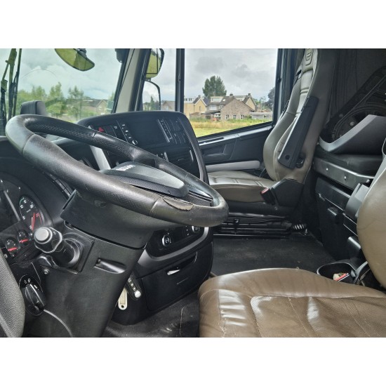 IVECO STRALIS 460 XP ACC HEATED SEATS